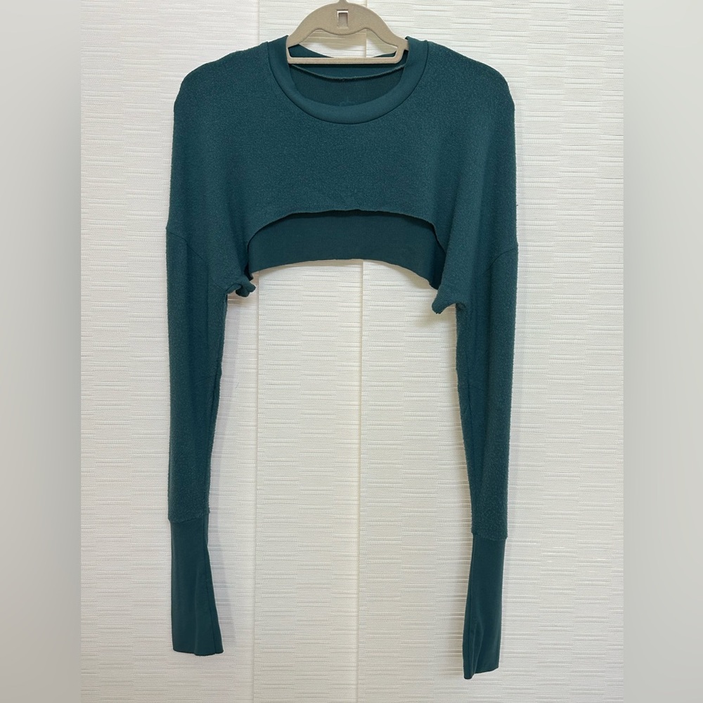 ALO Yoga Teal Green Long-Sleeve Crop Top